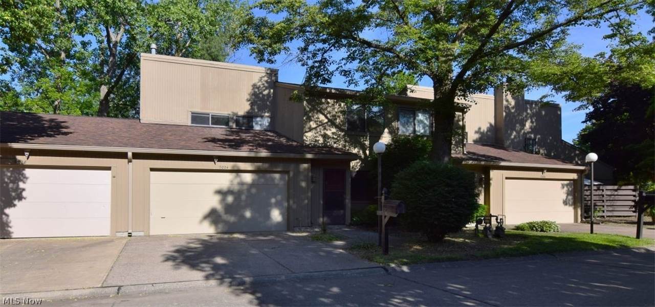 7024 Buckhurst Place - Photo 1