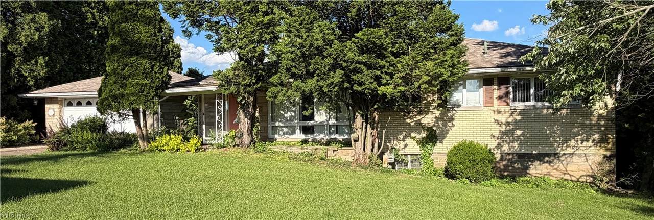 610 Broadview Circle - Photo 1