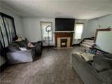 369 Montrose Avenue - Photo 14
