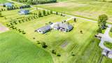 9903 Vermilion Road - Photo 14
