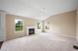 587 Surrey Drive - Photo 13