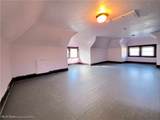 9112 Parmelee Avenue - Photo 32