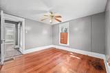 955 Summit Street - Photo 16