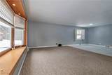 1591 Windsor Circle - Photo 6