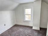1239 Pondview Avenue - Photo 17