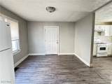 1239 Pondview Avenue - Photo 8