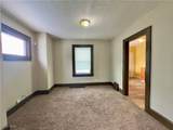 1227 Greenfield Avenue - Photo 4