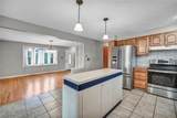 10294 Manor Road - Photo 11