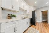1863 Woodlawn Avenue - Photo 12