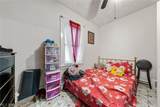 3921 Sackett Avenue - Photo 17