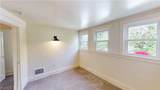 210 Perry Street - Photo 20
