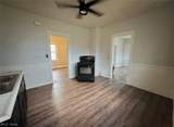 12106 Forest Avenue - Photo 4