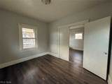 12106 Forest Avenue - Photo 5
