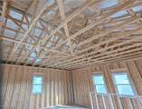 10695 Kinsman Road - Photo 17