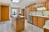 101 Pin Oak Place - Photo 11