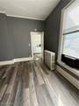 320 Woodlawn Avenue - Photo 9