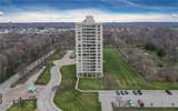 1 Bratenahl Place - Photo 35