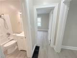 138 Roslyn - Photo 7