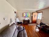 3922 Hanlin Way - Photo 2