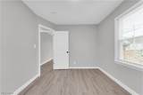 12804 Kirton Avenue - Photo 15