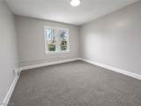 22400 Tracy Avenue - Photo 11