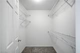 952 Oakbrook Drive - Photo 14