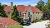 9913 Lake Shore Boulevard - Photo 1