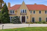 9913 Lake Shore Boulevard - Photo 4