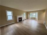 1195 Lindsay Avenue - Photo 2