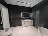 2900 York Avenue - Photo 30