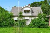 1815 Daniels Avenue - Photo 2
