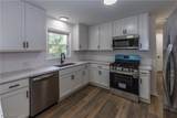2024 Marhofer Avenue - Photo 12