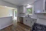 2024 Marhofer Avenue - Photo 13