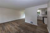 2024 Marhofer Avenue - Photo 7