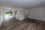 2024 Marhofer Avenue - Photo 8