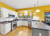 11065 Dunsby Avenue - Photo 10