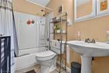 306 Everett Street - Photo 17