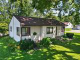 306 Everett Street - Photo 2