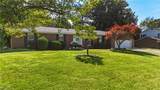 942 Pine Street - Photo 4