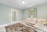 777 Montana Avenue - Photo 2