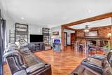 1511 Center Road - Photo 23