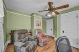 1537 Grace Avenue - Photo 35