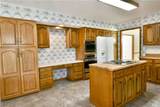 211 Fox Run - Photo 19