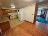 40 West - Photo 12