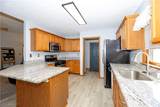 1570 Ashton Way - Photo 2