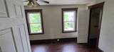9821 Gambier Avenue - Photo 10