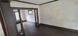 9821 Gambier Avenue - Photo 4