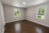 1290 Forest Hills Boulevard - Photo 17