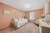 6180 Chesham Avenue - Photo 18