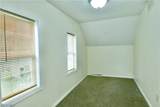 574 Braceville Robinson Road - Photo 13